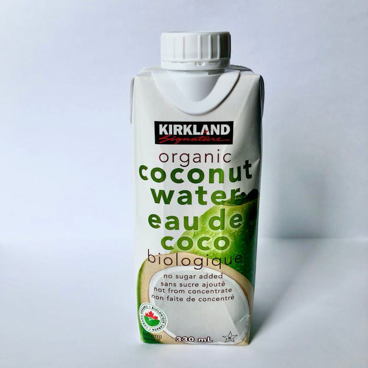 Organic coconut water (330 ml) image